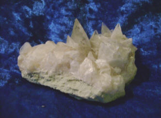 Kalcitkristaller m pyrit från Gotland